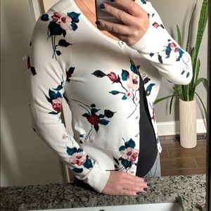 Beautiful cardigan. Perfect condition